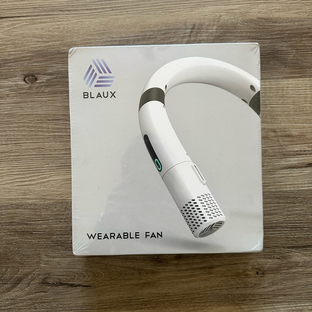 Blaux Wearable Fan